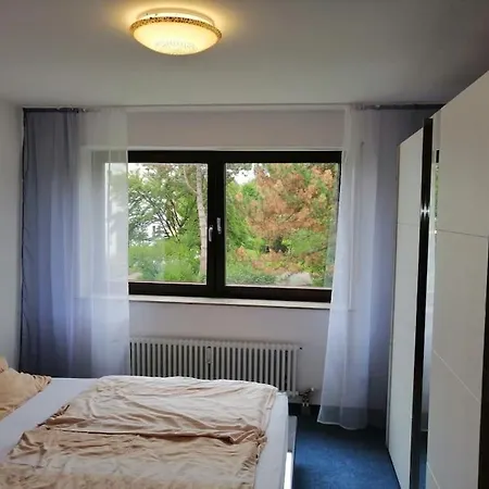 Schoene,ruhige Mit Blick In Park Apartment Munich